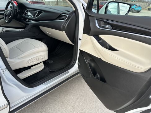 Used 2024 Buick Enclave Premium w/ Experience Buick Package image 40