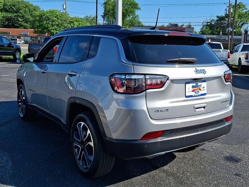 Used 2023 Jeep Compass Limited AWD/4WD image 4