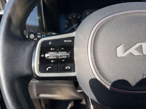 Used 2022 Kia Sorento SX Prestige image 18