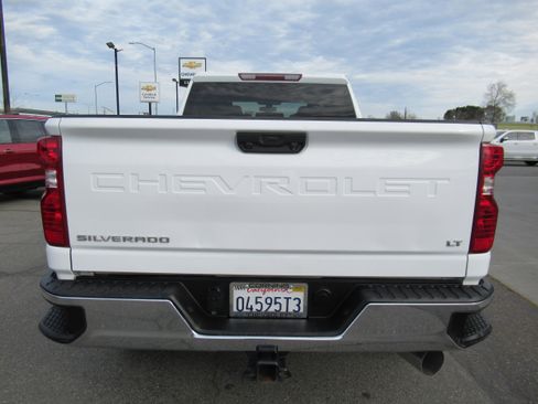 Used 2023 Chevrolet Silverado 2500 LT image 6
