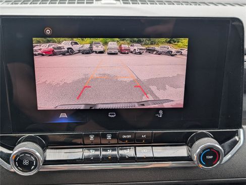 Used 2024 Chevrolet Colorado Trail Boss w/ Advanced Trailering Package AWD/4WD image 28