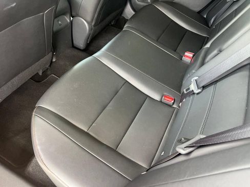 Used 2023 Nissan Sentra SR w/ SR Premium Package FWD image 30
