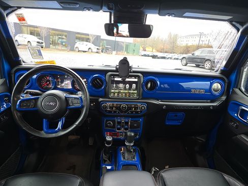 Used 2022 Jeep Wrangler Unlimited Rubicon w/ Trailer Tow Package image 18