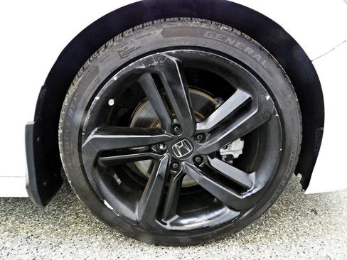 Used 2018 Honda Accord Sport image 21