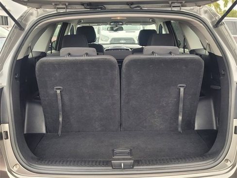 Used 2016 Kia Sorento LX w/ LX Convenience Package image 8