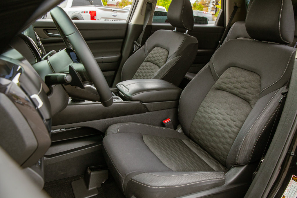 Used 2022 Nissan Pathfinder SV FWD image 14