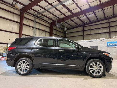 Used 2018 Chevrolet Traverse High Country AWD/4WD image 4