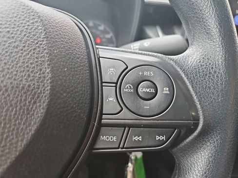 Used 2023 Toyota Corolla LE FWD image 29