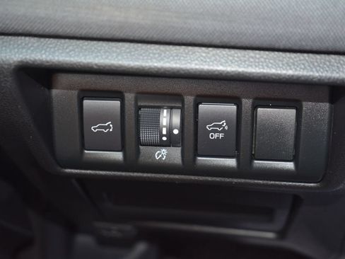 Used 2023 Subaru Outback Premium AWD/4WD image 17