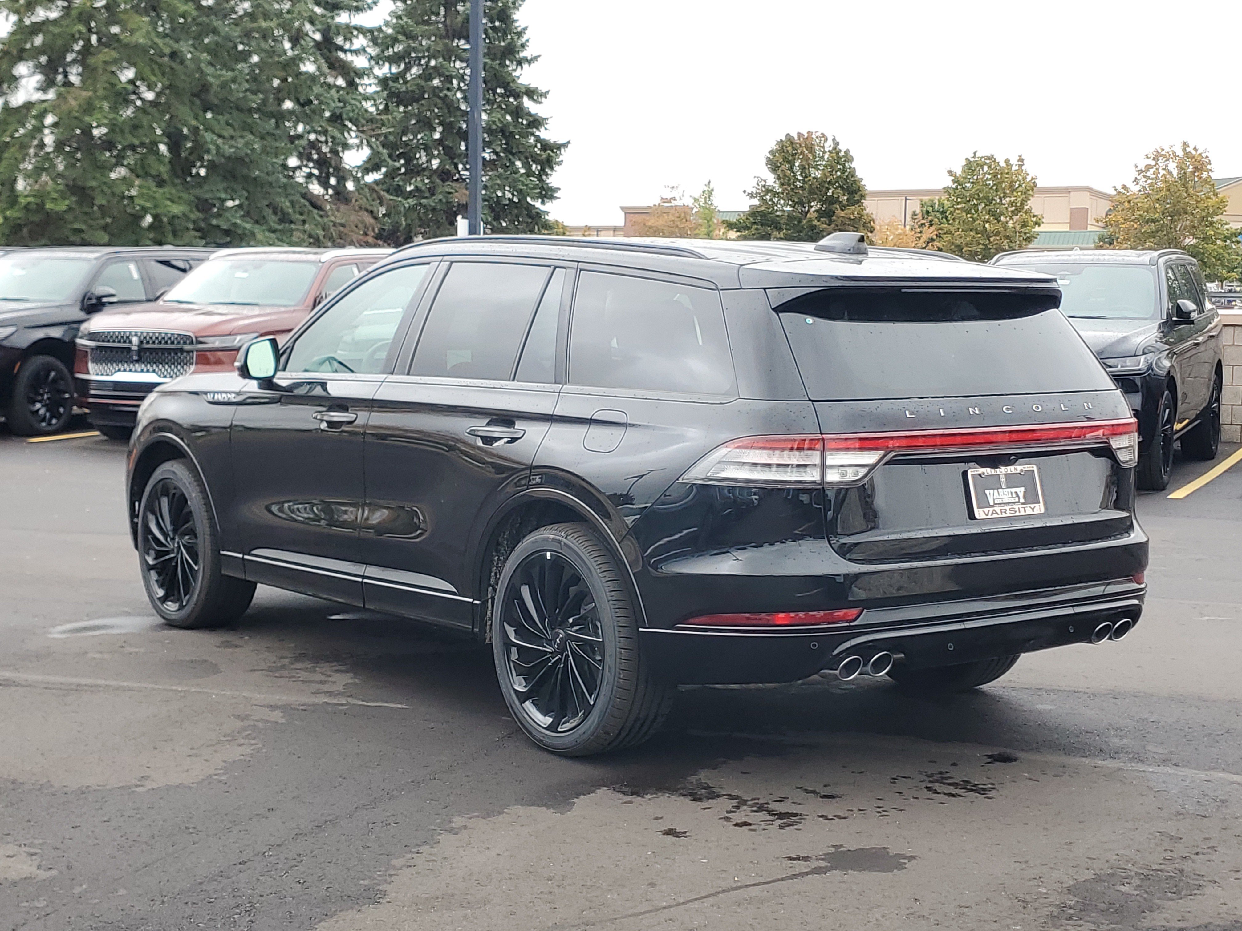 New 2026 Lincoln Aviator Reserve AWD/4WD image 3