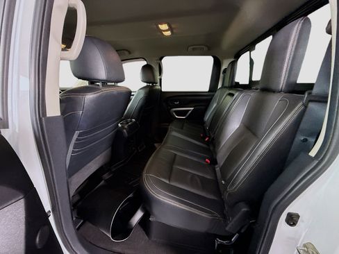 Used 2019 Nissan Titan SL w/ Chrome Package AWD/4WD image 24