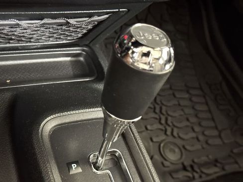 Used 2017 Jeep Wrangler Unlimited Sport w/ Quick Order Package 24S image 14