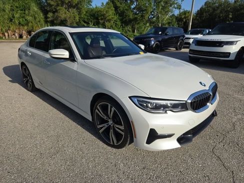 Used 2022 BMW 330i Sedan w/ Premium Package 2 RWD image 7