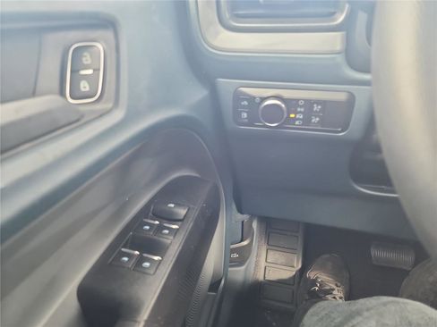 New 2026 Ford Maverick XL image 29