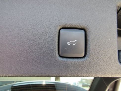 Used 2023 Ford Escape Active AWD/4WD image 30