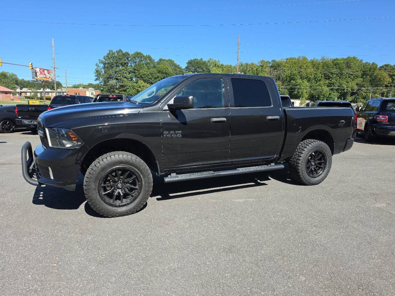 Used 2018 RAM 1500 Express w/ Black Ram 1500 Express Group RWD image 1