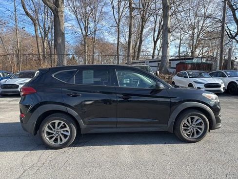 Used 2018 Hyundai Tucson SE image 9