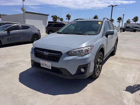 Used 2020 Subaru Crosstrek 2.0i Premium w/ Moonroof Package 2 AWD/4WD image 3