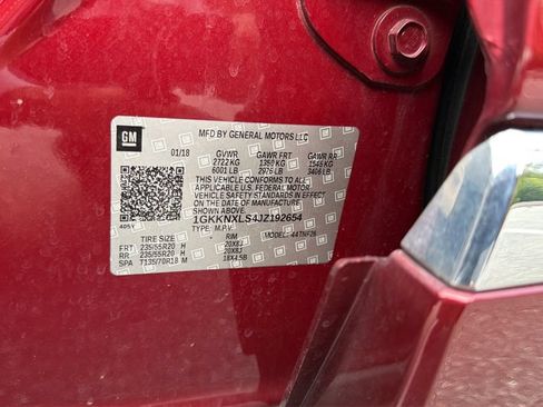 Used 2018 GMC Acadia Denali w/ Technology Package AWD/4WD image 41