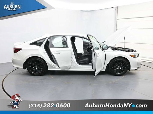Used 2025 Honda Civic Sport image 41