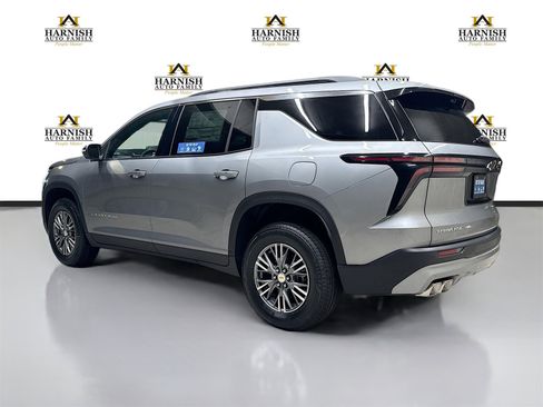 New 2026 Chevrolet Traverse LT image 7