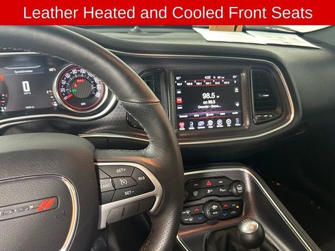 Used 2016 Dodge Challenger R/T Scat Pack RWD image 3