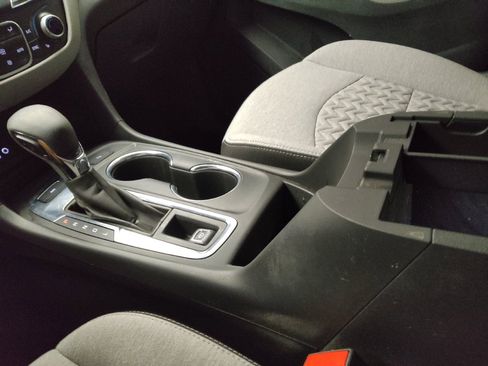 Used 2023 Chevrolet Equinox LT AWD/4WD image 26