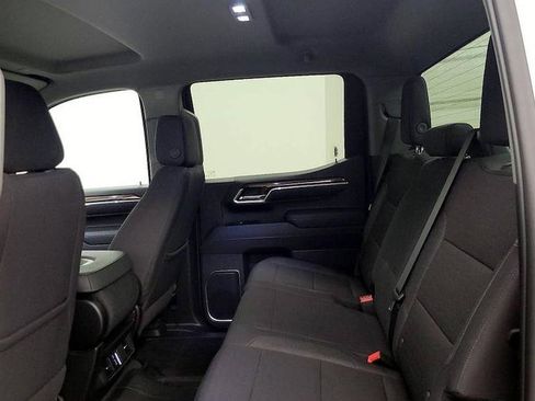 Used 2025 Chevrolet Silverado 1500 LT AWD/4WD image 12