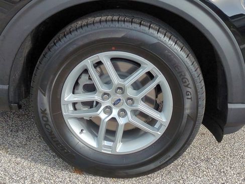 New 2026 Ford Explorer Active w/ Active Comfort Package RWD image 11