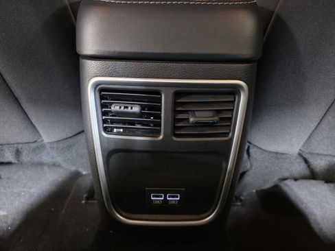 Used 2023 Dodge Charger SXT image 16