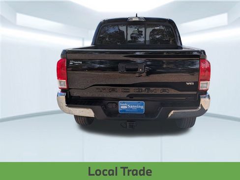 Used 2017 Toyota Tacoma SR5 image 5