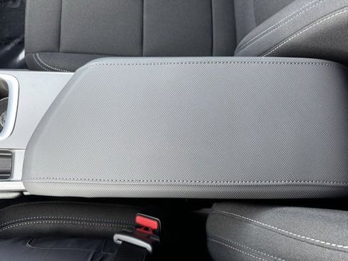 New 2026 Chevrolet Equinox EV LT image 17