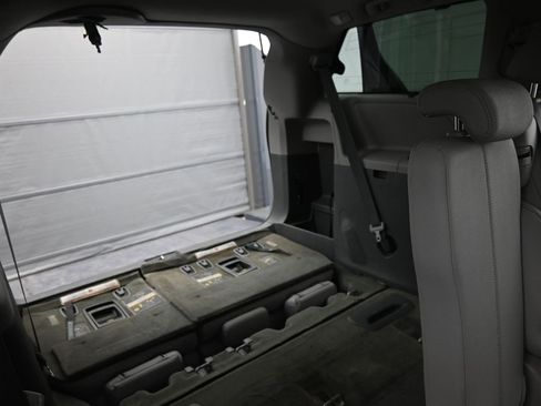 Used 2015 Toyota Sienna XLE image 14