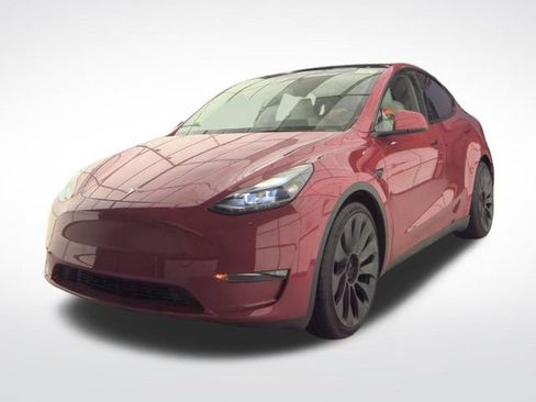 Used 2023 Tesla Model Y Long Range image 3