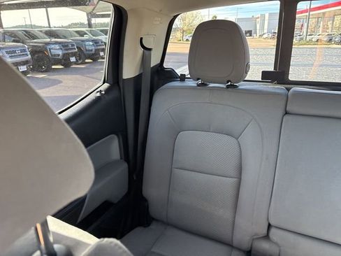 Used 2016 Chevrolet Colorado LT w/ LT Convenience Package image 20