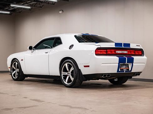 Used 2011 Dodge Challenger SRT8 w/ SRT Option Group II RWD image 29