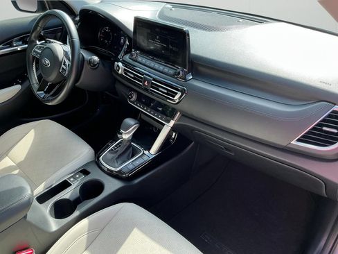 Used 2021 Kia Seltos SX w/ SX Sunroof Package AWD/4WD image 19