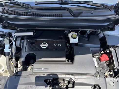 Used 2015 Nissan Pathfinder SL image 28