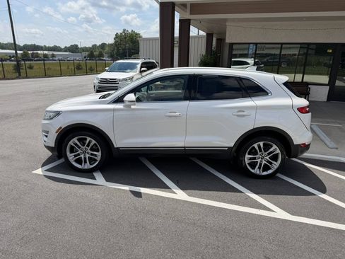 Used 2017 Lincoln MKC Reserve AWD/4WD image 3