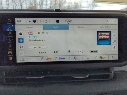 New 2025 Jeep Gladiator Willys image 15