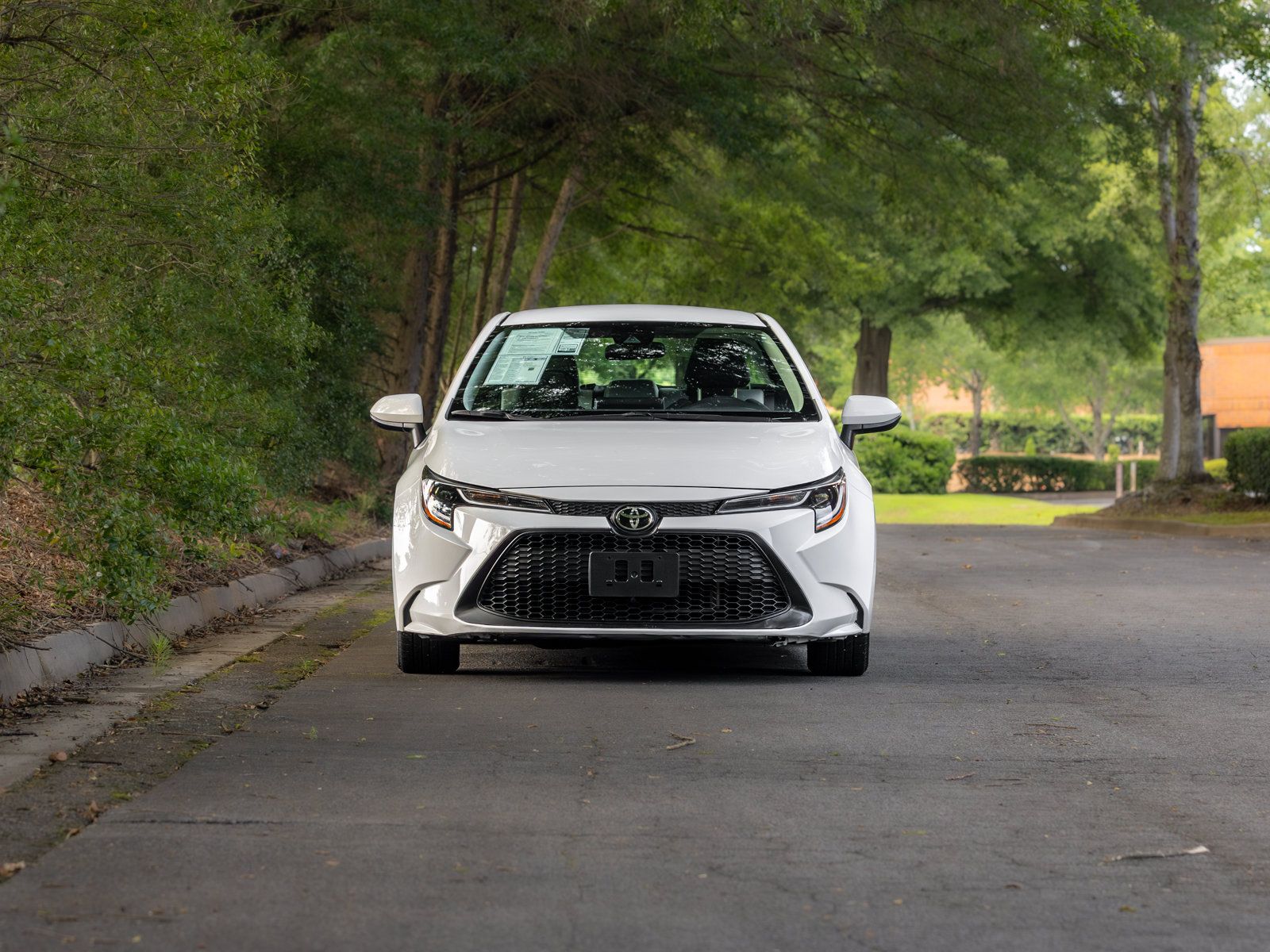 Used 2021 Toyota Corolla LE FWD image 35