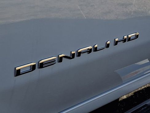 New 2026 GMC Sierra 2500 Denali w/ Denali Reserve Package image 18