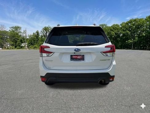 Used 2023 Subaru Forester Premium AWD/4WD image 7