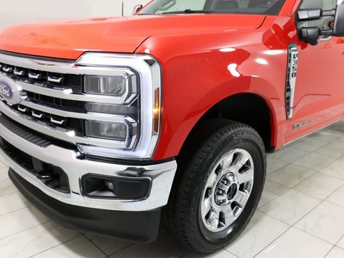 Used 2025 Ford F350 Lariat w/ Chrome Package image 54
