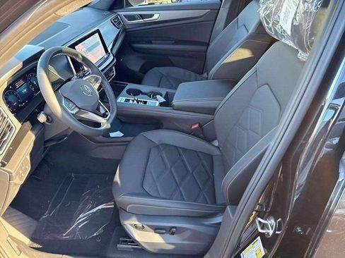 New 2026 Volkswagen Atlas Cross Sport SE image 9