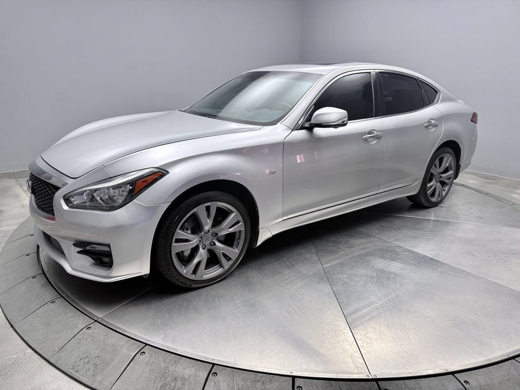 Used 2016 INFINITI Q70 5.6 w/ Sport Package AWD/4WD image 1