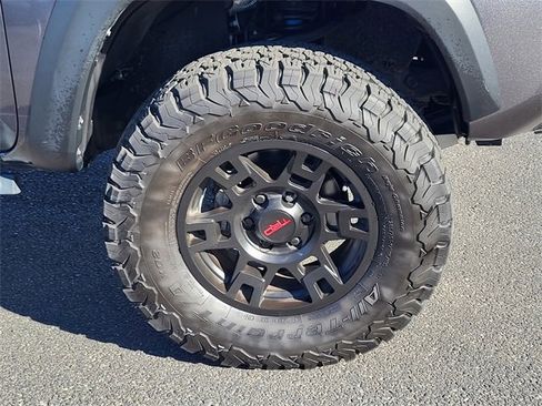 Used 2021 Toyota Tacoma 4x4 Double Cab image 6