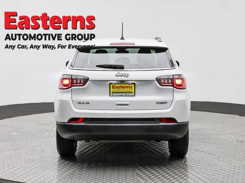 Used 2024 Jeep Compass Latitude AWD/4WD image 6
