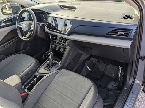 Used 2023 Volkswagen Taos SE image 10