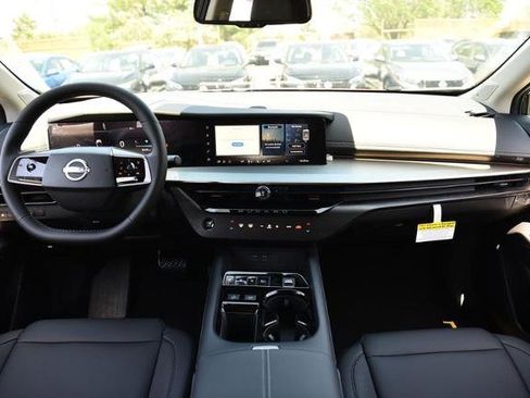 New 2025 Nissan Murano SL image 8